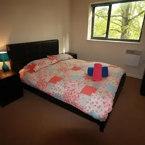 Apartment Radyr Place By Holiday Homes, Cardiff