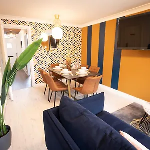 black-pearl-stays-3-bedroom-house-linthorpe.yorkshirehotels.net/